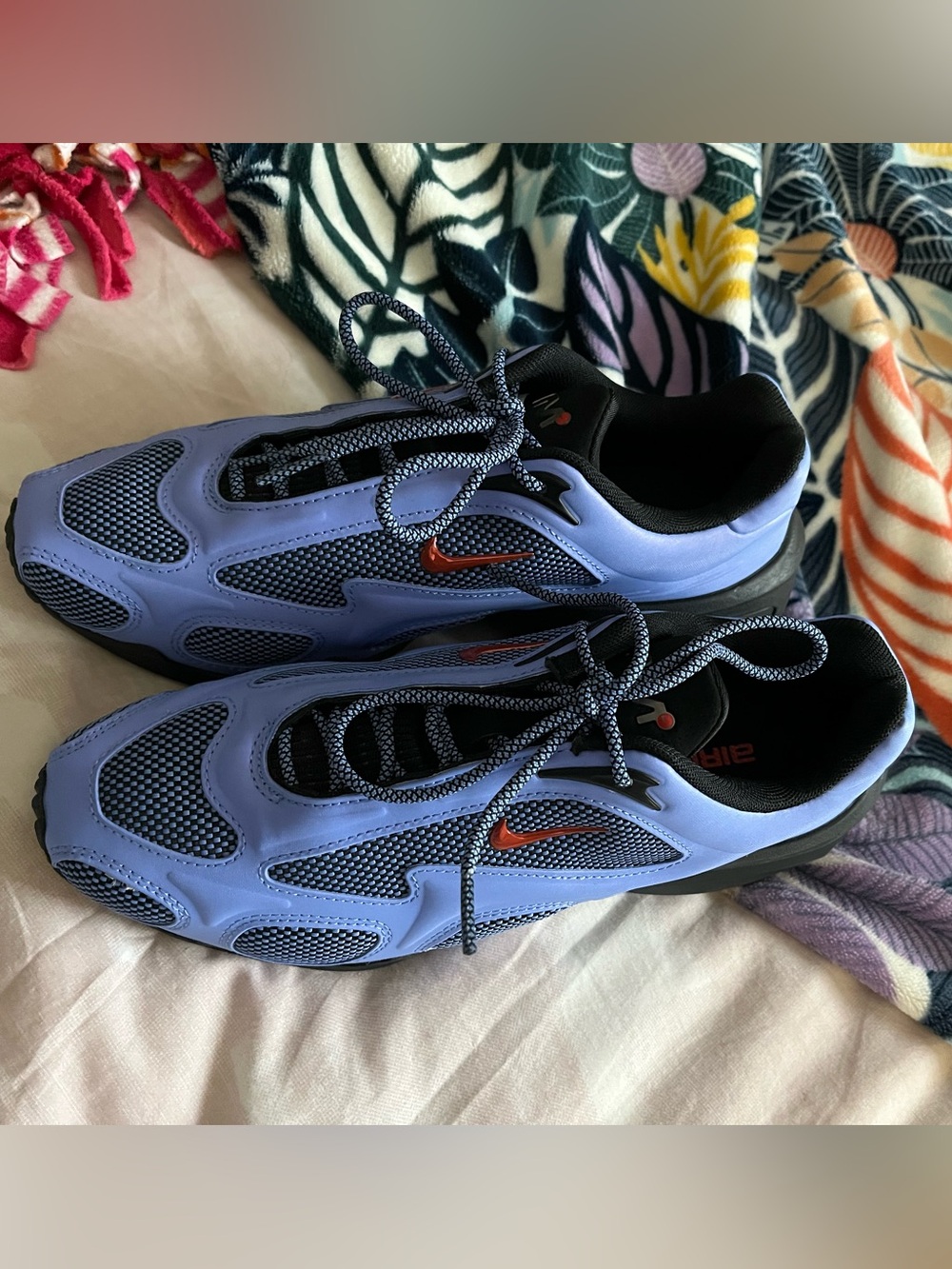 NEW Nike Women’s Air Max Muse II6282-400 Royal Pulse 7.5 - Picture 5 of 9